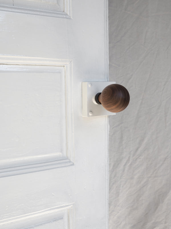 Door handle 05 (walnut)