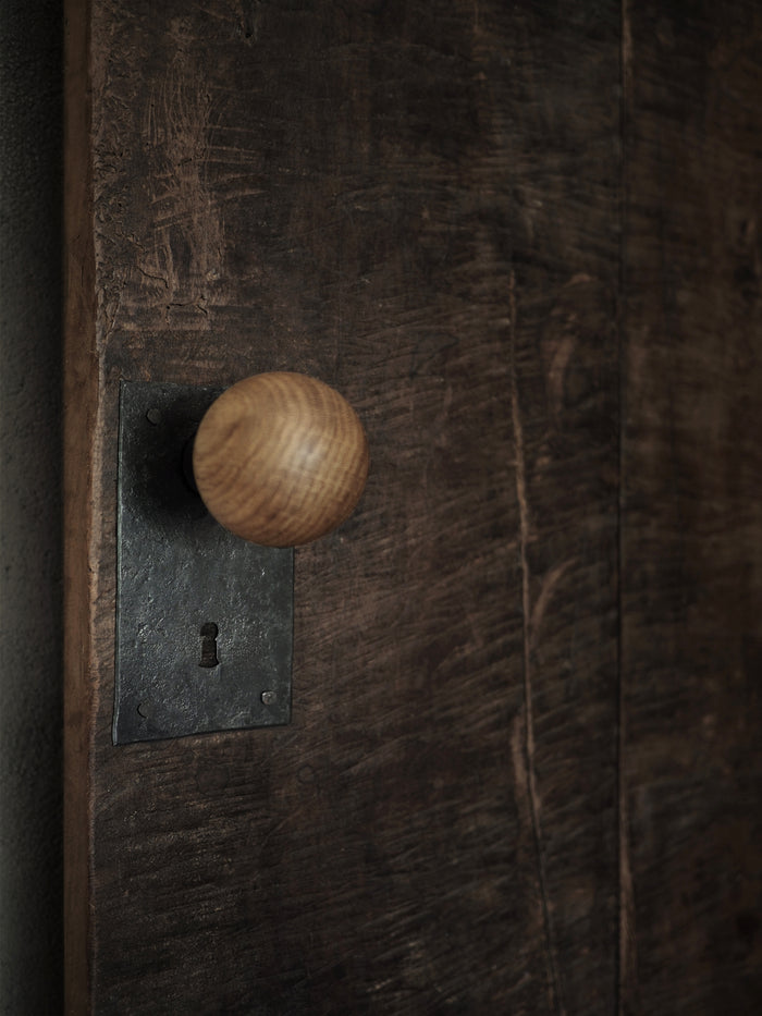 Escutcheon (large) - 2